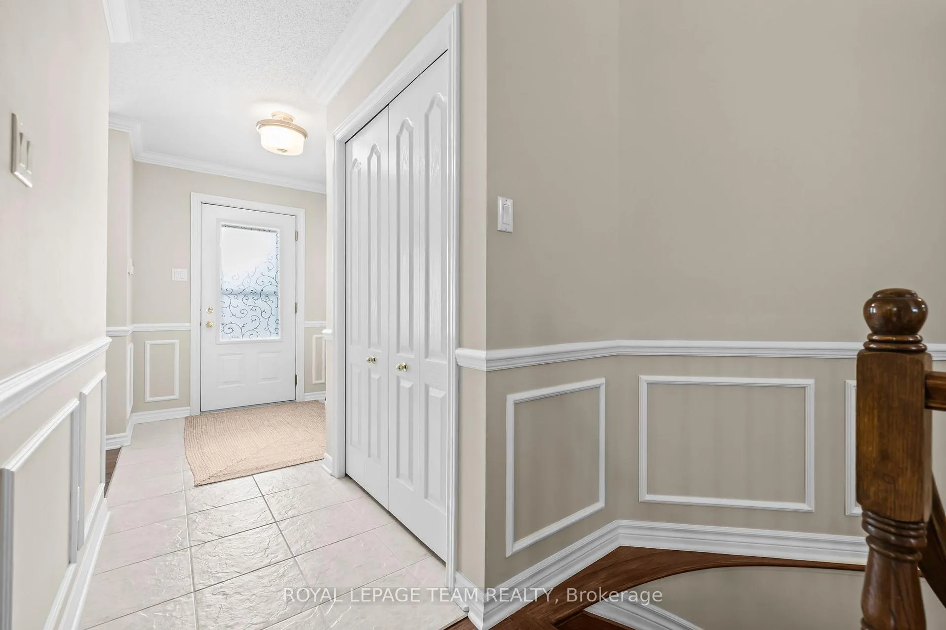 Photo 4 of 26 Escade Drive, Ottawa, Barrhaven East — HOMEH