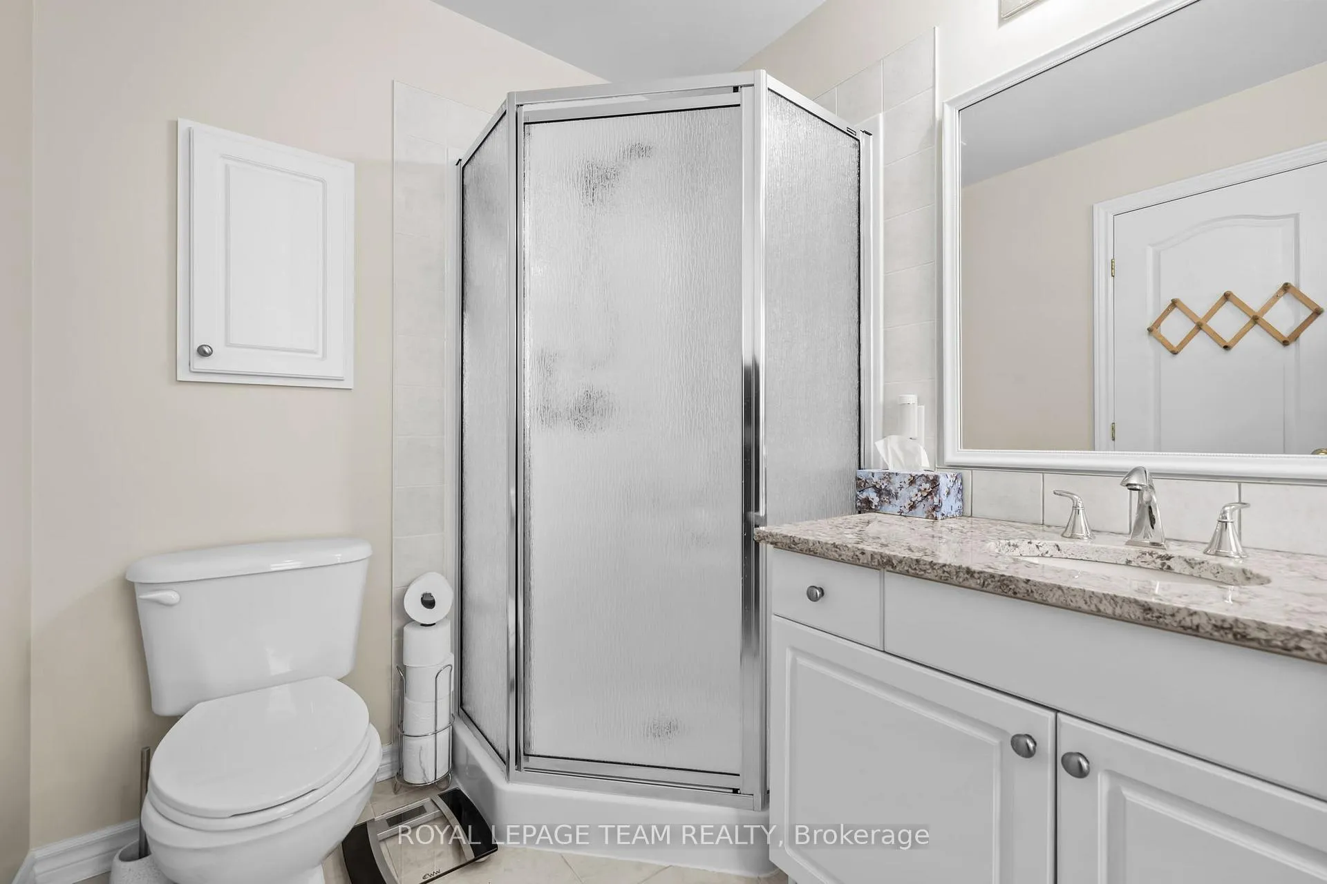 Photo 25 of 26 Escade Drive, Ottawa, Barrhaven East — HOMEH