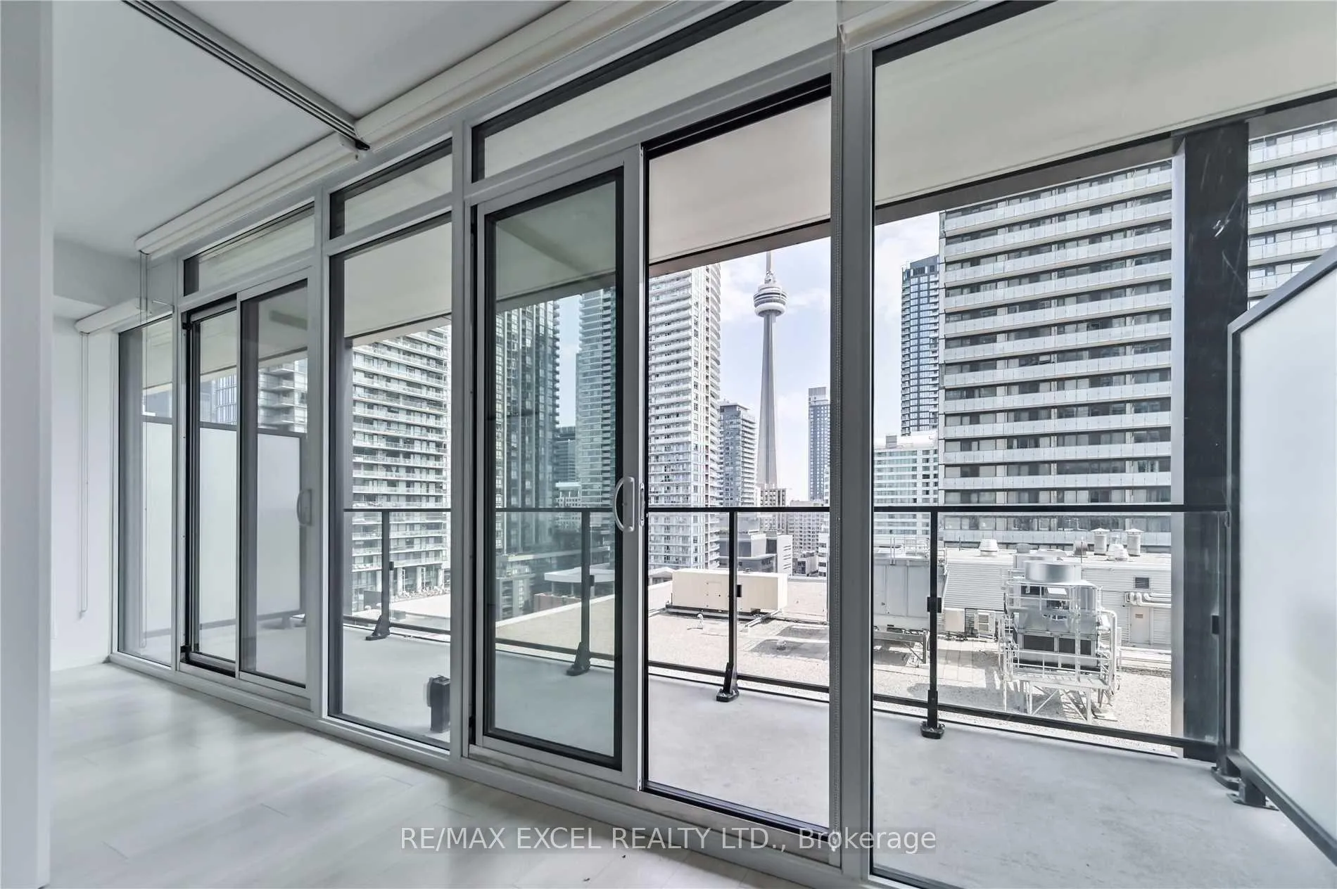 Photo 3 of Unit 1210, 125 Peter Street, Toronto, Waterfront Communities — HOMEH