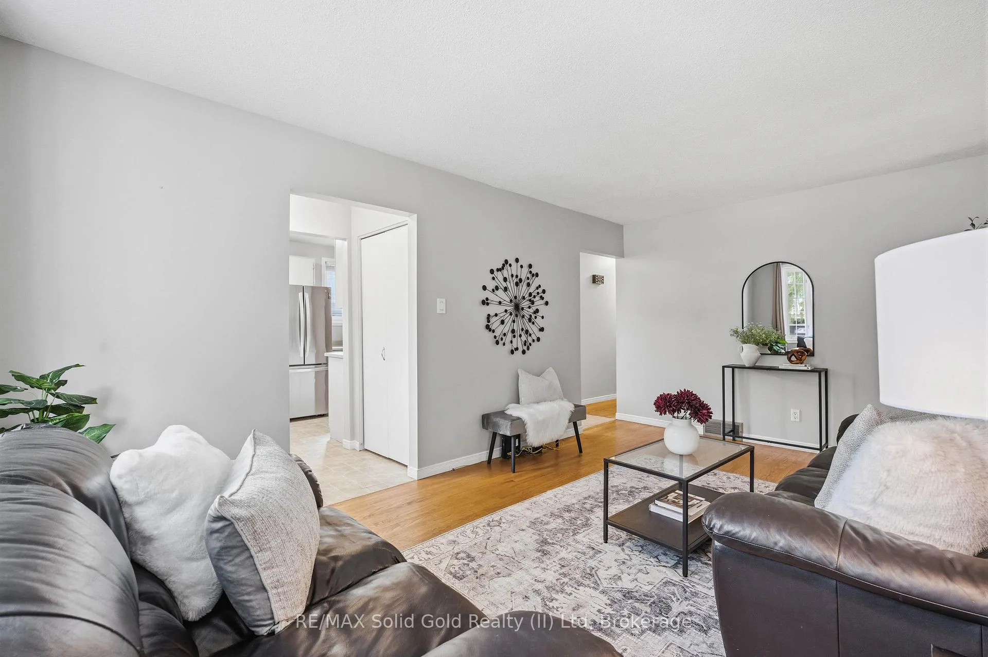 Photo 16 of 613 Dogwood Lane, Waterloo — HOMEH