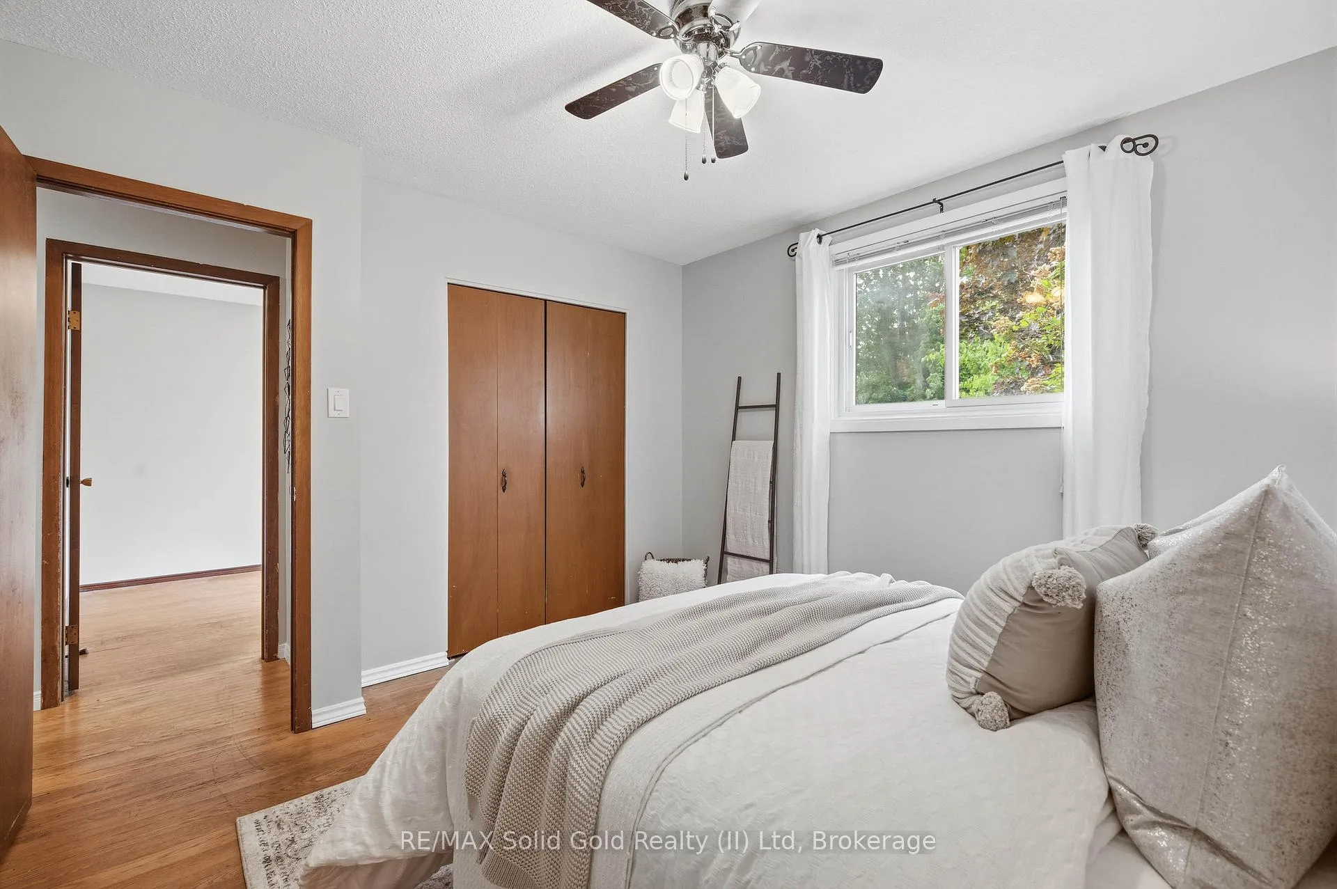 Photo 20 of 613 Dogwood Lane, Waterloo — HOMEH