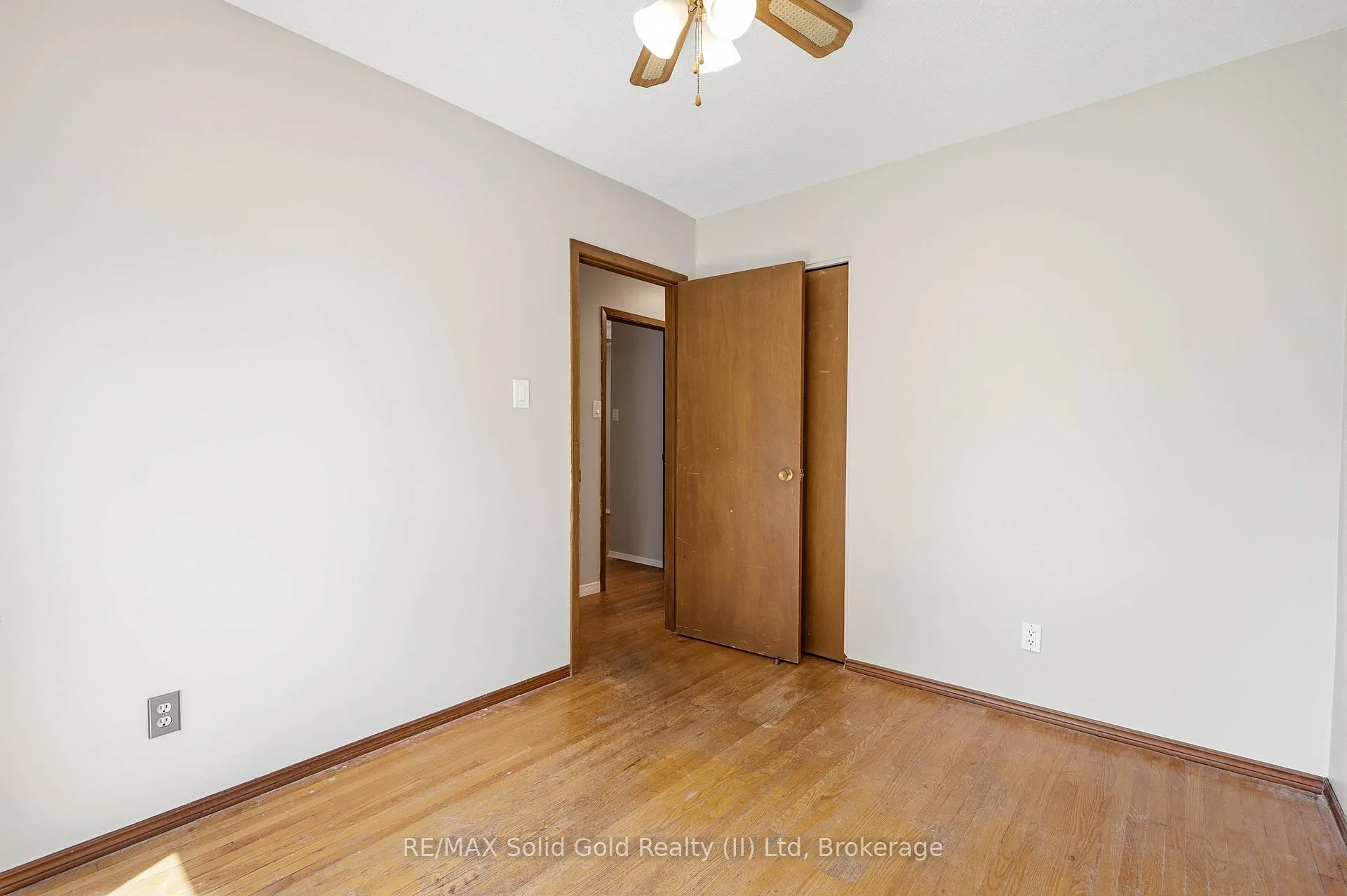 Photo 22 of 613 Dogwood Lane, Waterloo — HOMEH