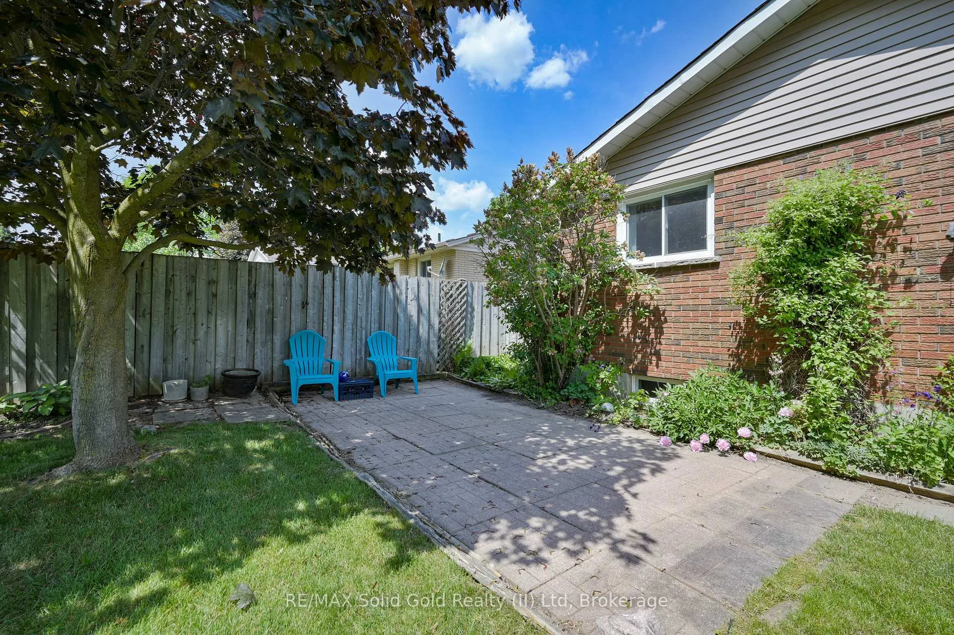 Photo 34 of 613 Dogwood Lane, Waterloo — HOMEH