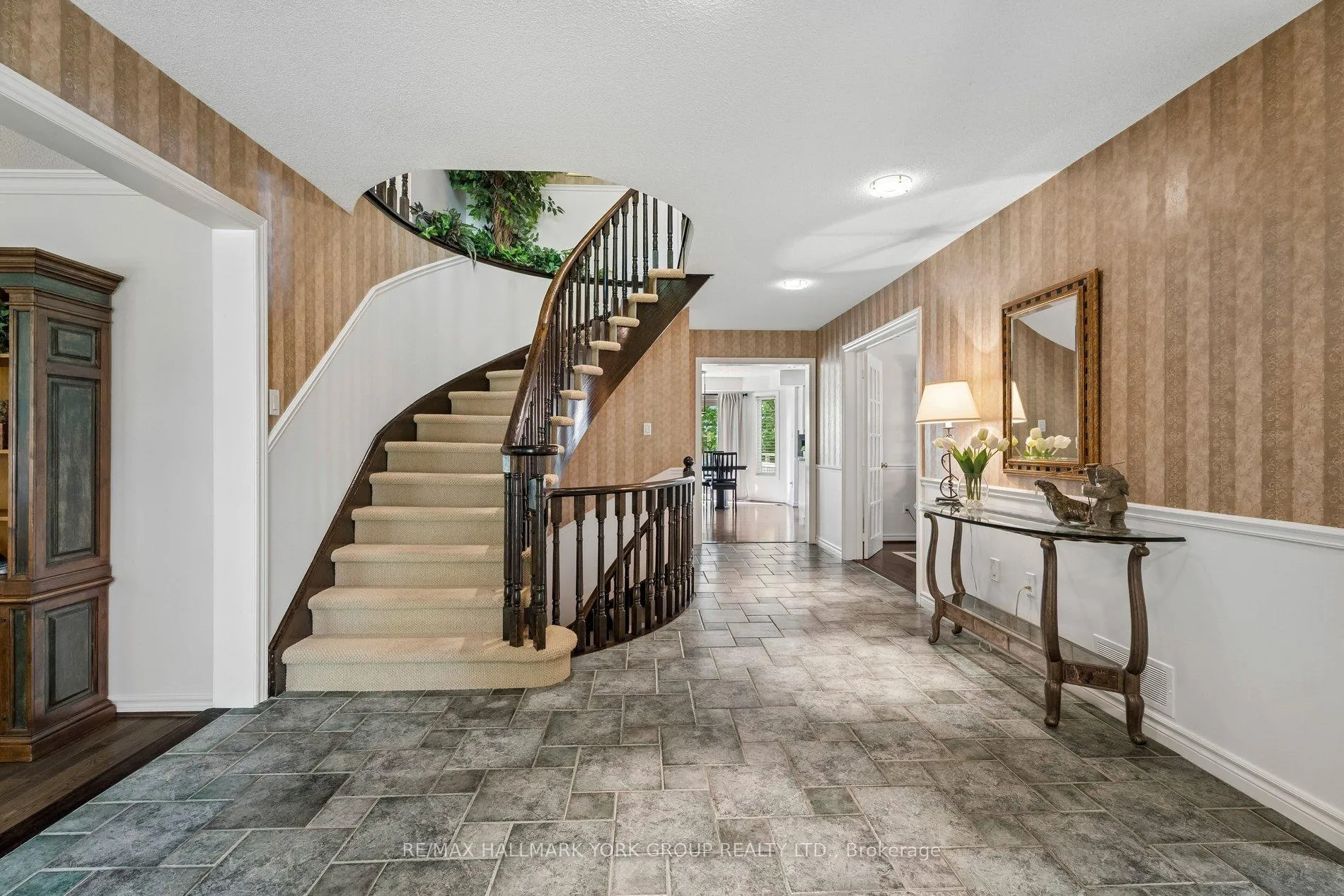 Photo 2 of 134 Corner Ridge Road, Aurora, Aurora Highlands — HOMEH