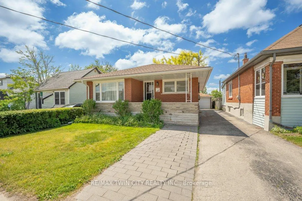 Photo 1 of 995 Weber Street E, Kitchener — HOMEH