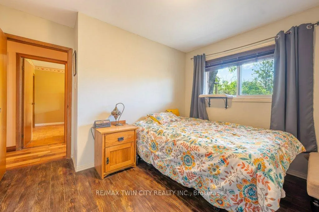 Photo 18 of 995 Weber Street E, Kitchener — HOMEH