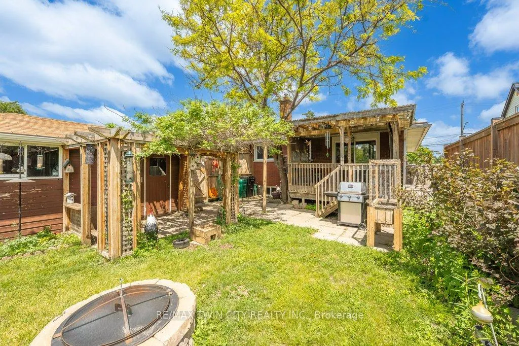 Photo 29 of 995 Weber Street E, Kitchener — HOMEH