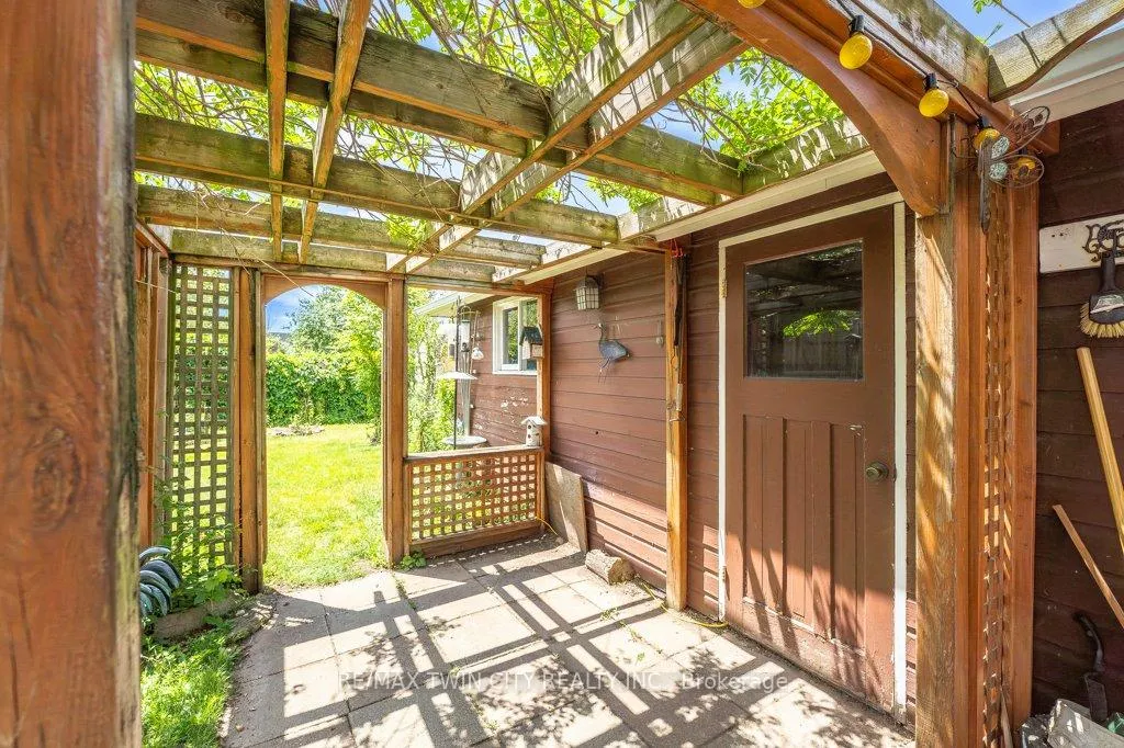 Photo 34 of 995 Weber Street E, Kitchener — HOMEH