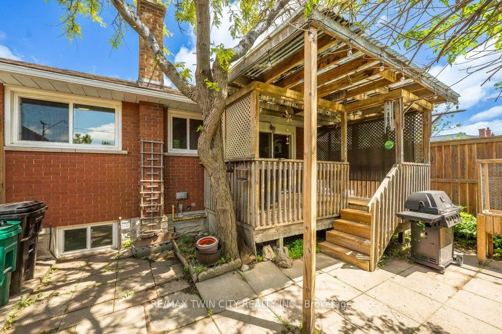Photo 35 of 995 Weber Street E, Kitchener — HOMEH
