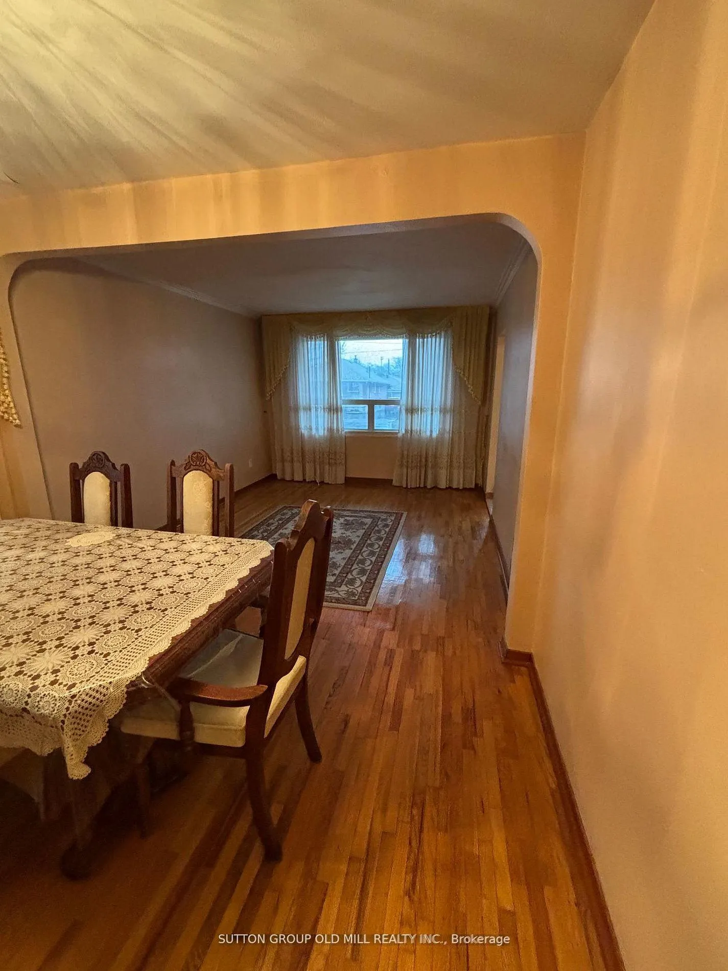 Photo 14 of 14 Ashmore Avenue, Etobicoke, Stonegate-Queensway — HOMEH