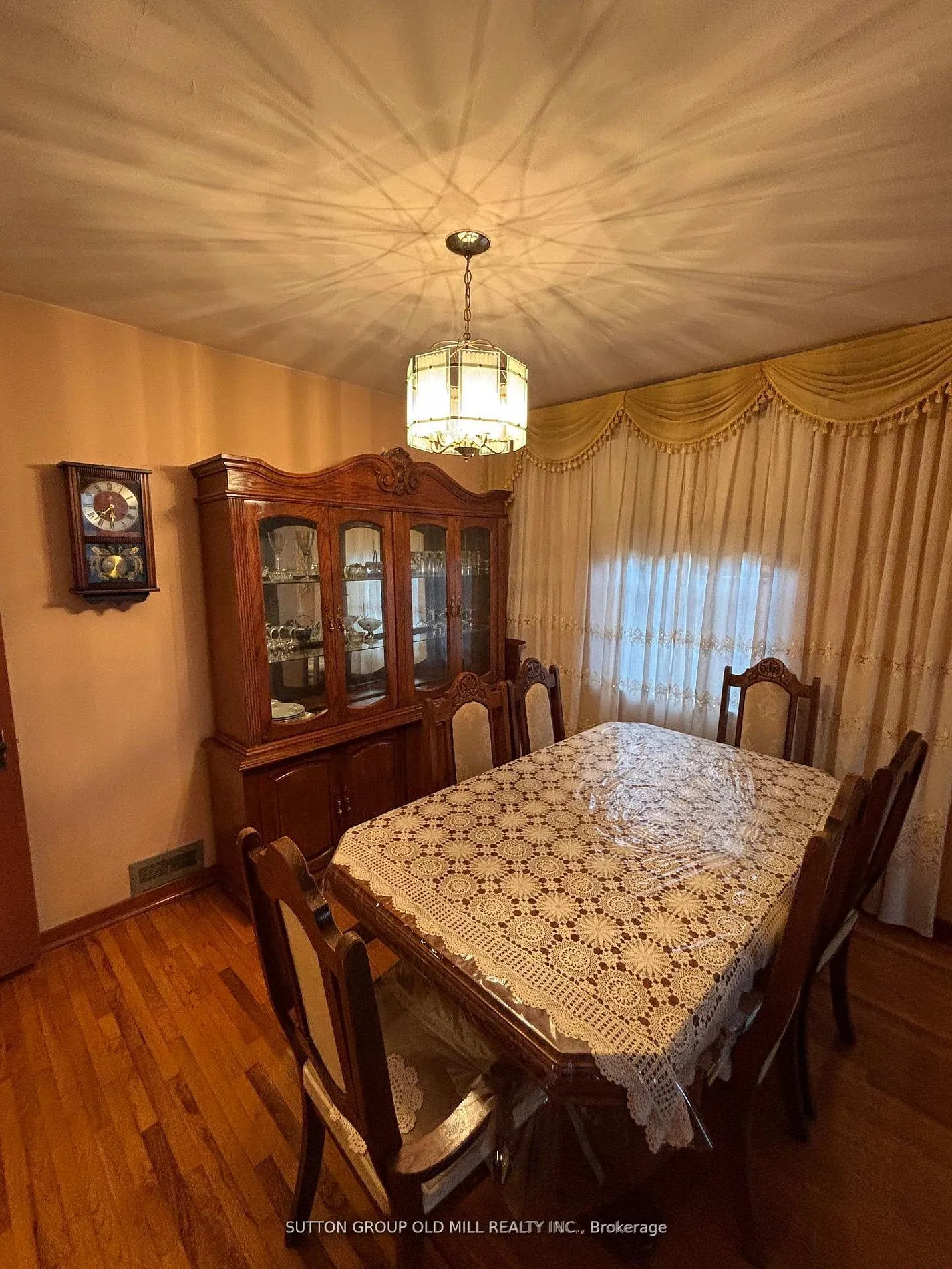Photo 15 of 14 Ashmore Avenue, Etobicoke, Stonegate-Queensway — HOMEH