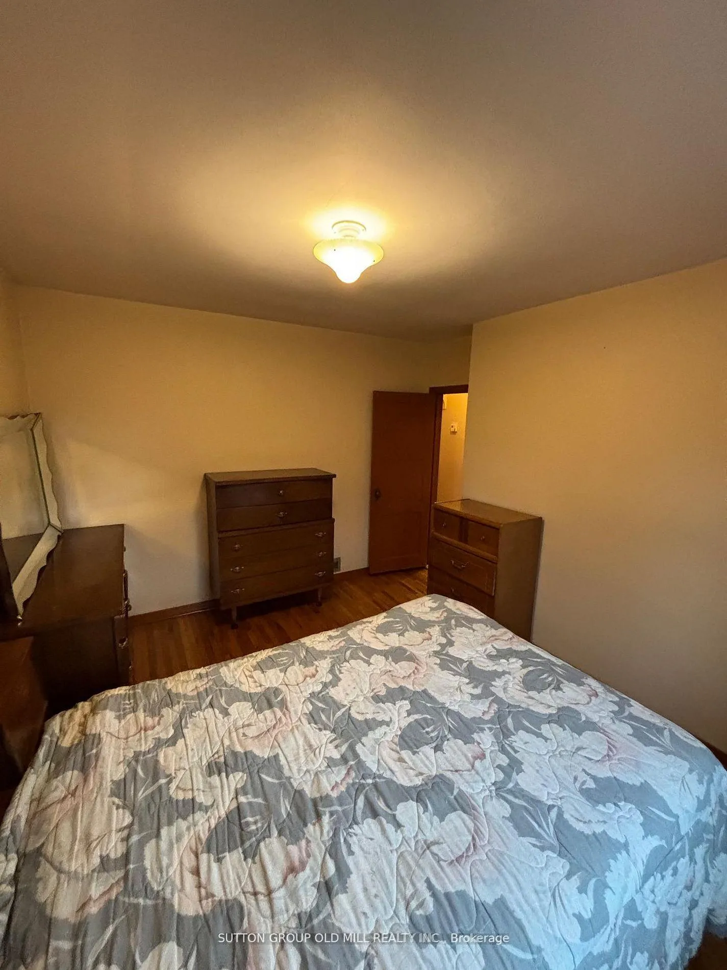 Photo 18 of 14 Ashmore Avenue, Etobicoke, Stonegate-Queensway — HOMEH