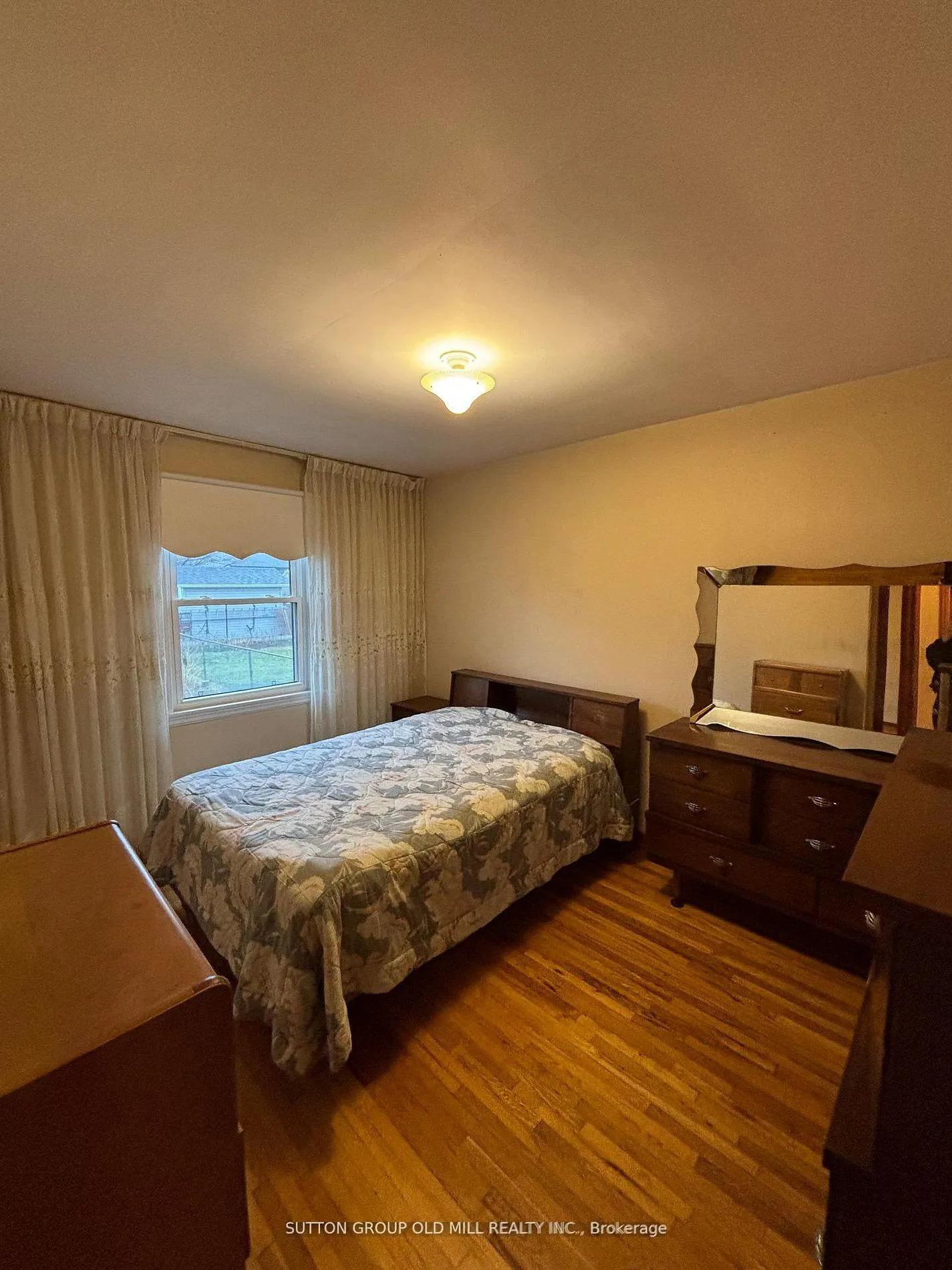 Photo 19 of 14 Ashmore Avenue, Etobicoke, Stonegate-Queensway — HOMEH