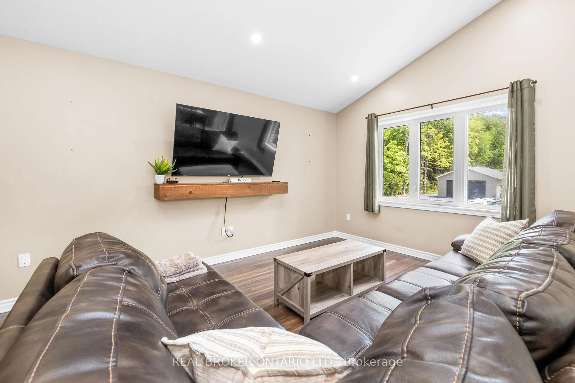Photo 8 of 1083 St Fillans Road, Beckwith, Beckwith Twp — HOMEH
