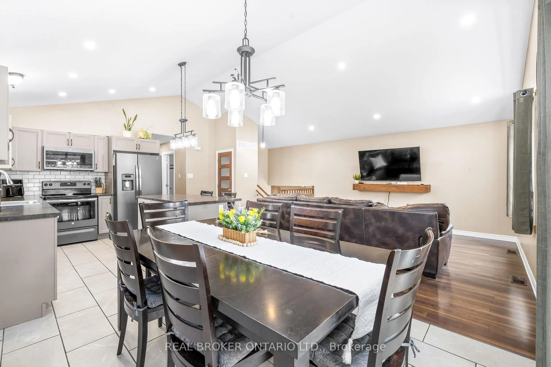Photo 19 of 1083 St Fillans Road, Beckwith, Beckwith Twp — HOMEH