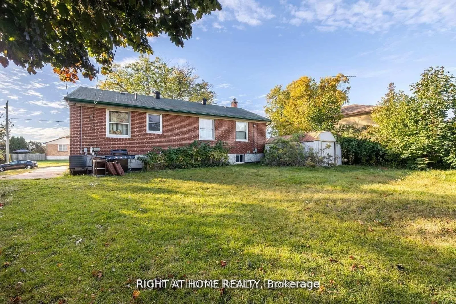Photo 13 of 322 Jasper Avenue, Oshawa, Lakeview — HOMEH