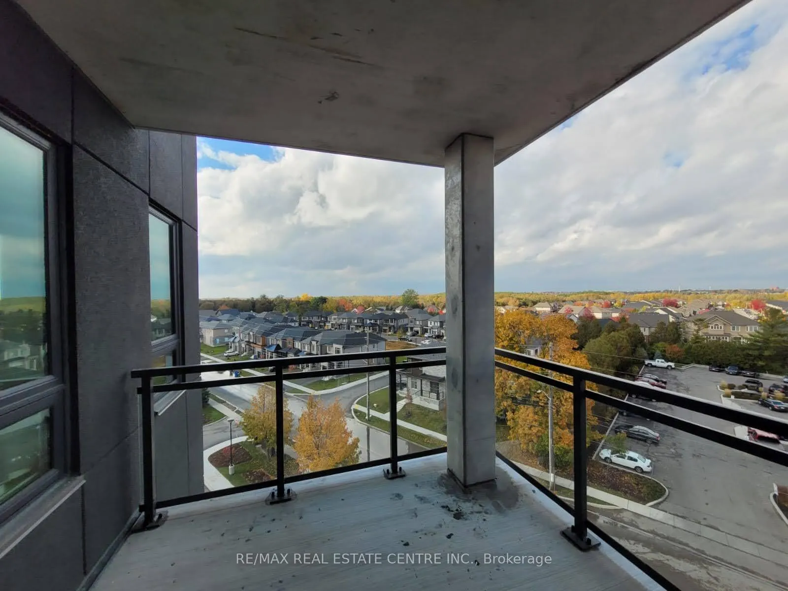 Photo 11 of Unit 614, 26 Lowes Road W, Guelph, Clairfields/Hanlon Business Park — HOMEH