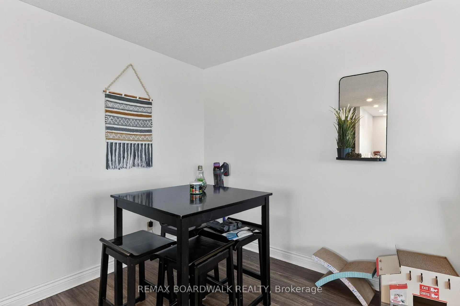 Photo 8 of 8 Oberon Street, Ottawa, Westcliffe Estates — HOMEH