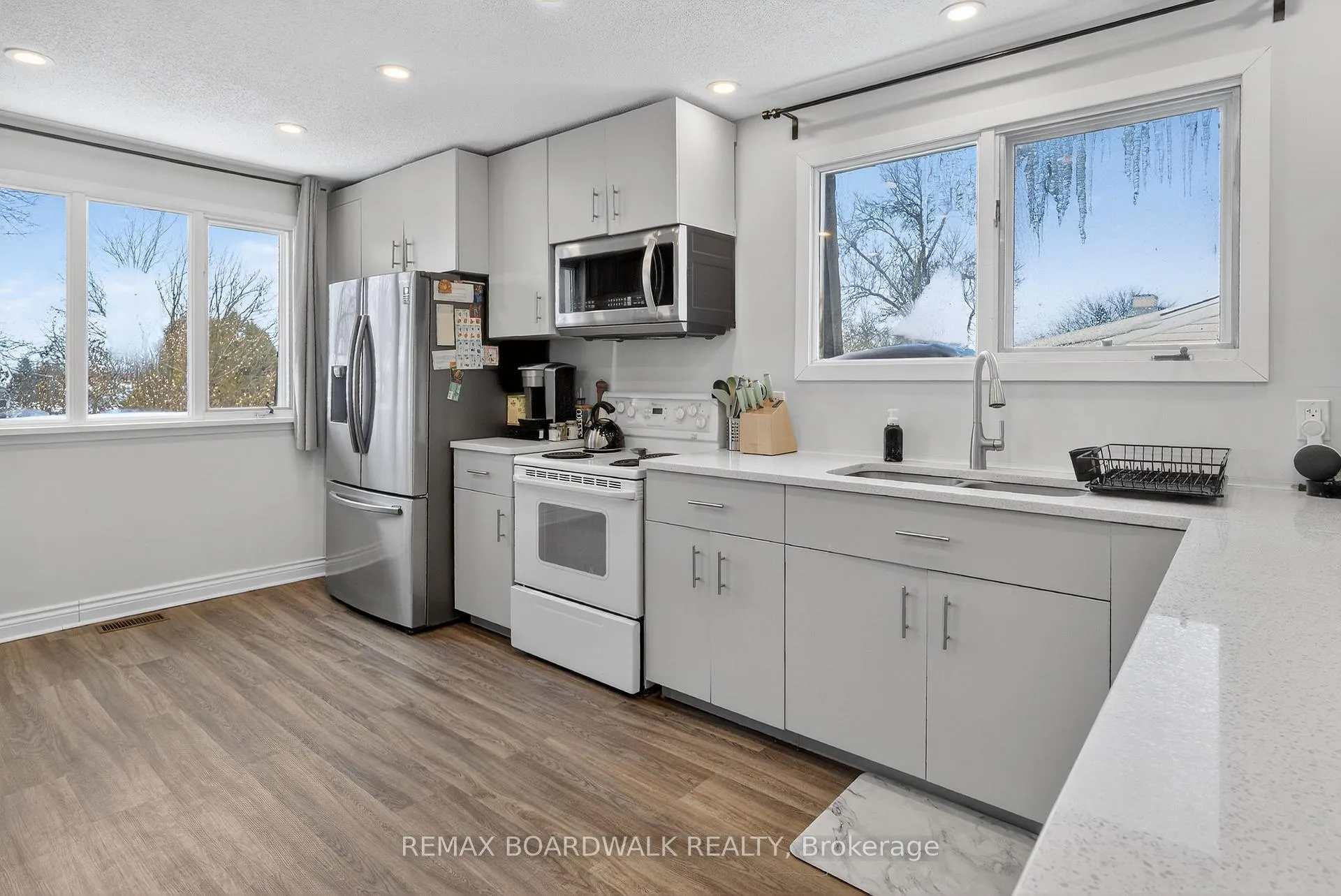 Photo 12 of 8 Oberon Street, Ottawa, Westcliffe Estates — HOMEH