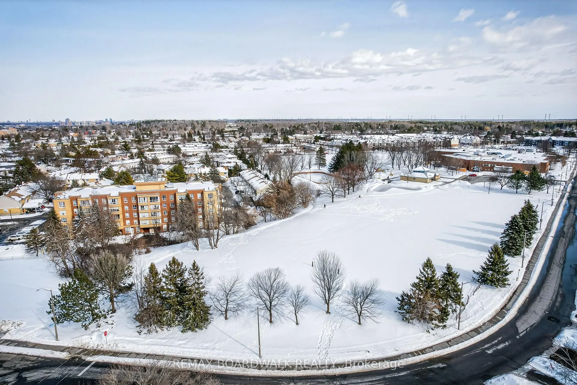 Photo 30 of 8 Oberon Street, Ottawa, Westcliffe Estates — HOMEH