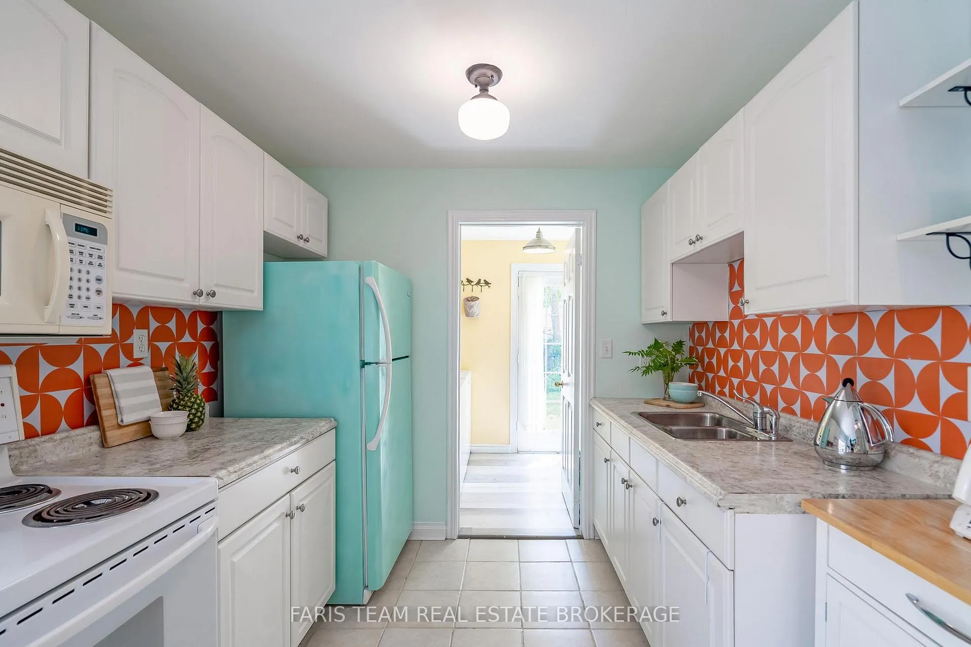 Photo 8 of 745 James Street, Innisfil, Alcona — HOMEH