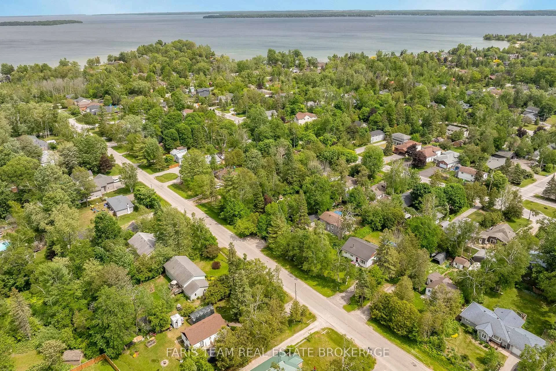 Photo 34 of 745 James Street, Innisfil, Alcona — HOMEH