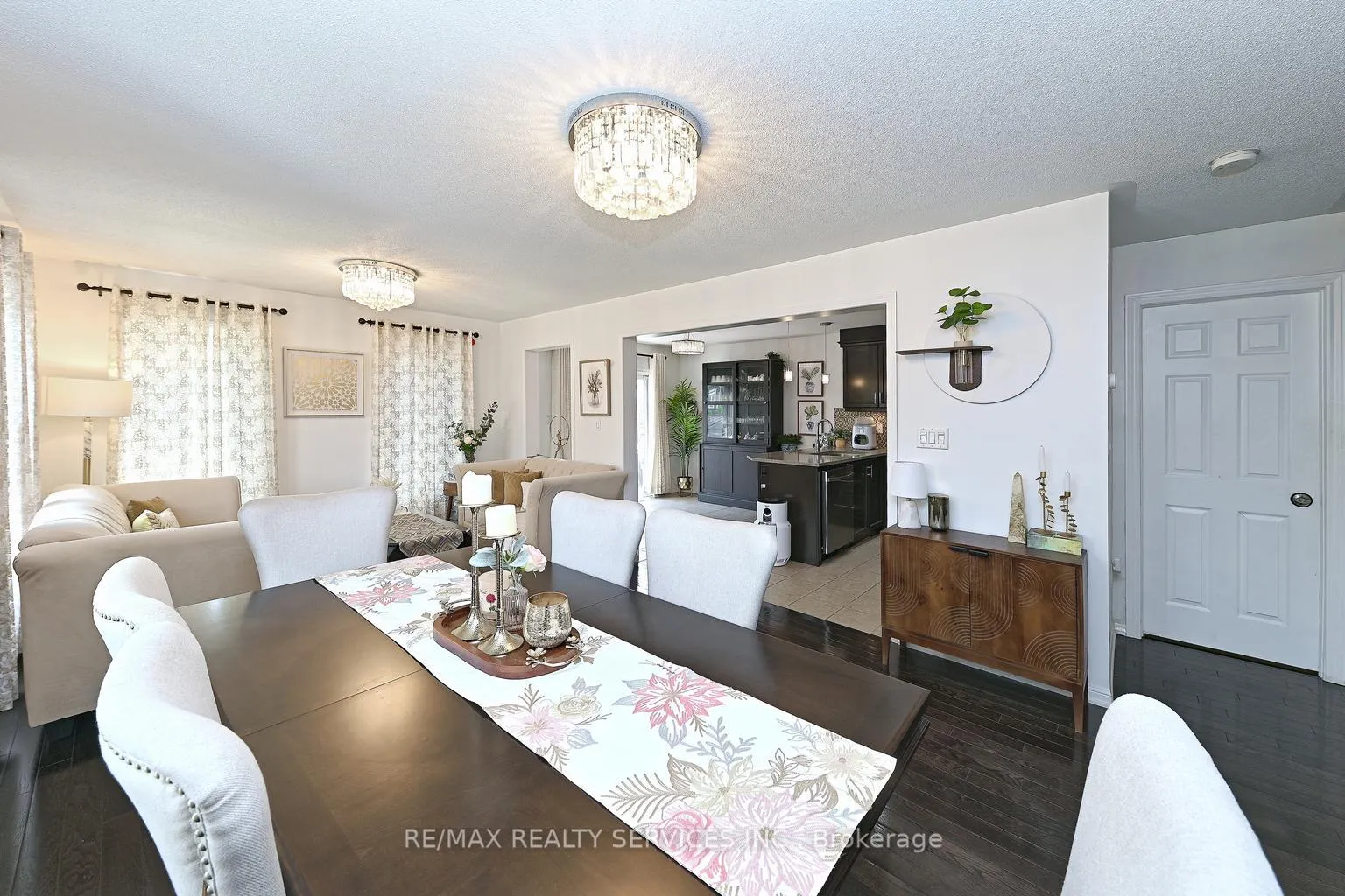 Photo 5 of 58 Veterans Drive, Brampton, Northwest Brampton — HOMEH