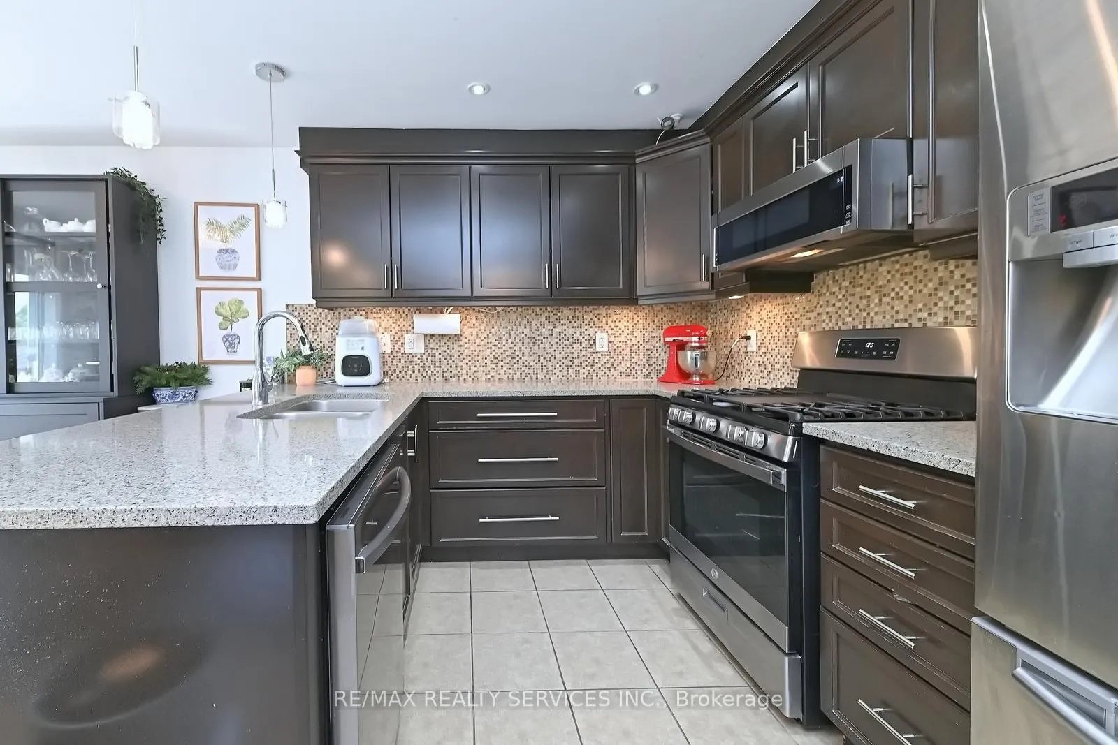Photo 17 of 58 Veterans Drive, Brampton, Northwest Brampton — HOMEH