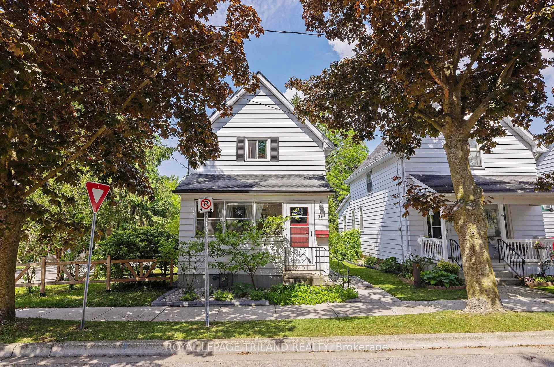 Front of 29 Oliver Street