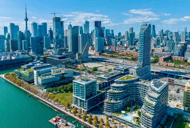 Photo 3 of Unit 920, 1 Edgewater Drive, Toronto, Waterfront Communities — HOMEH