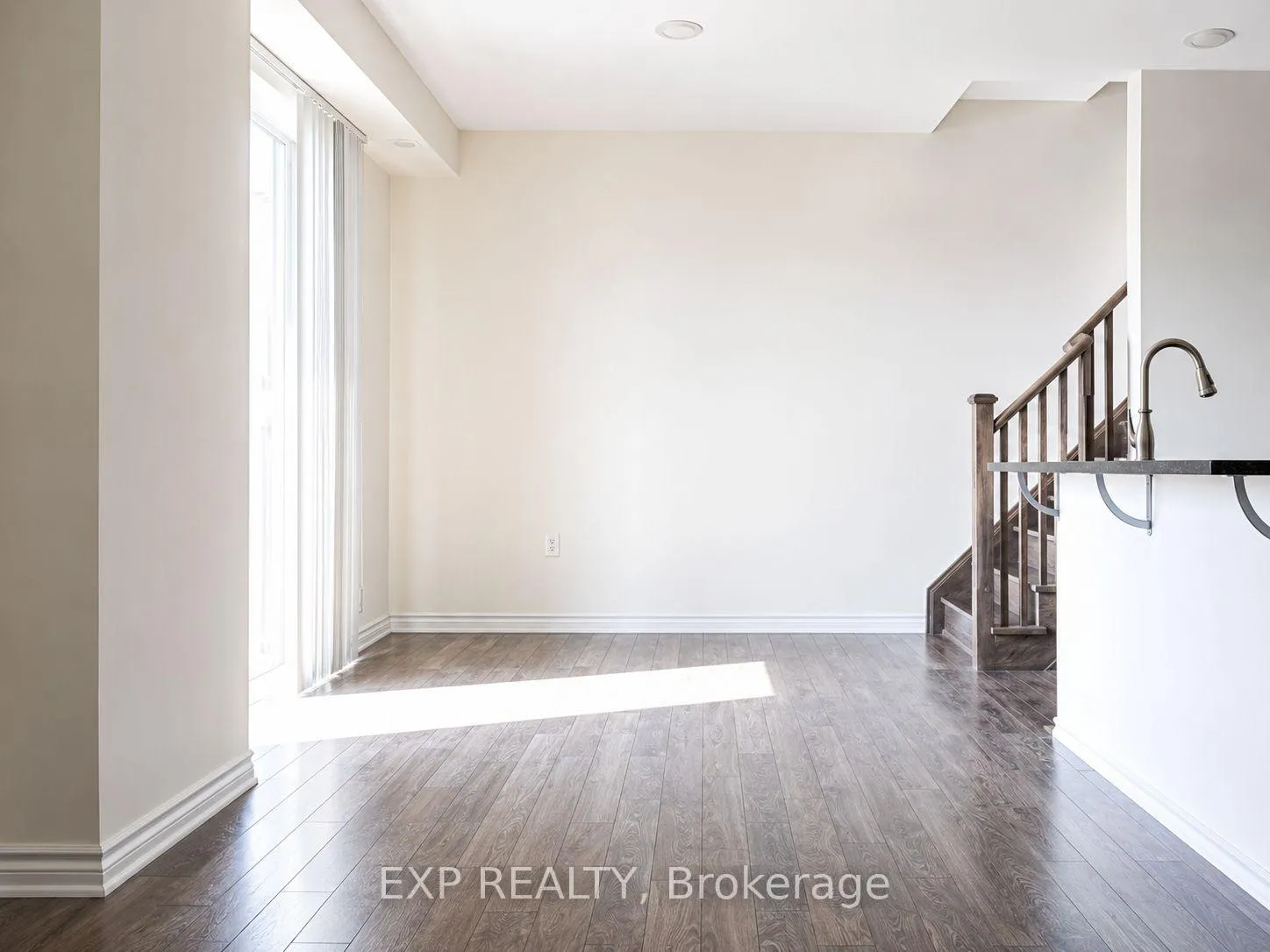 Photo 6 of 374 Arthur Bonner Avenue, Markham, Cornell — HOMEH