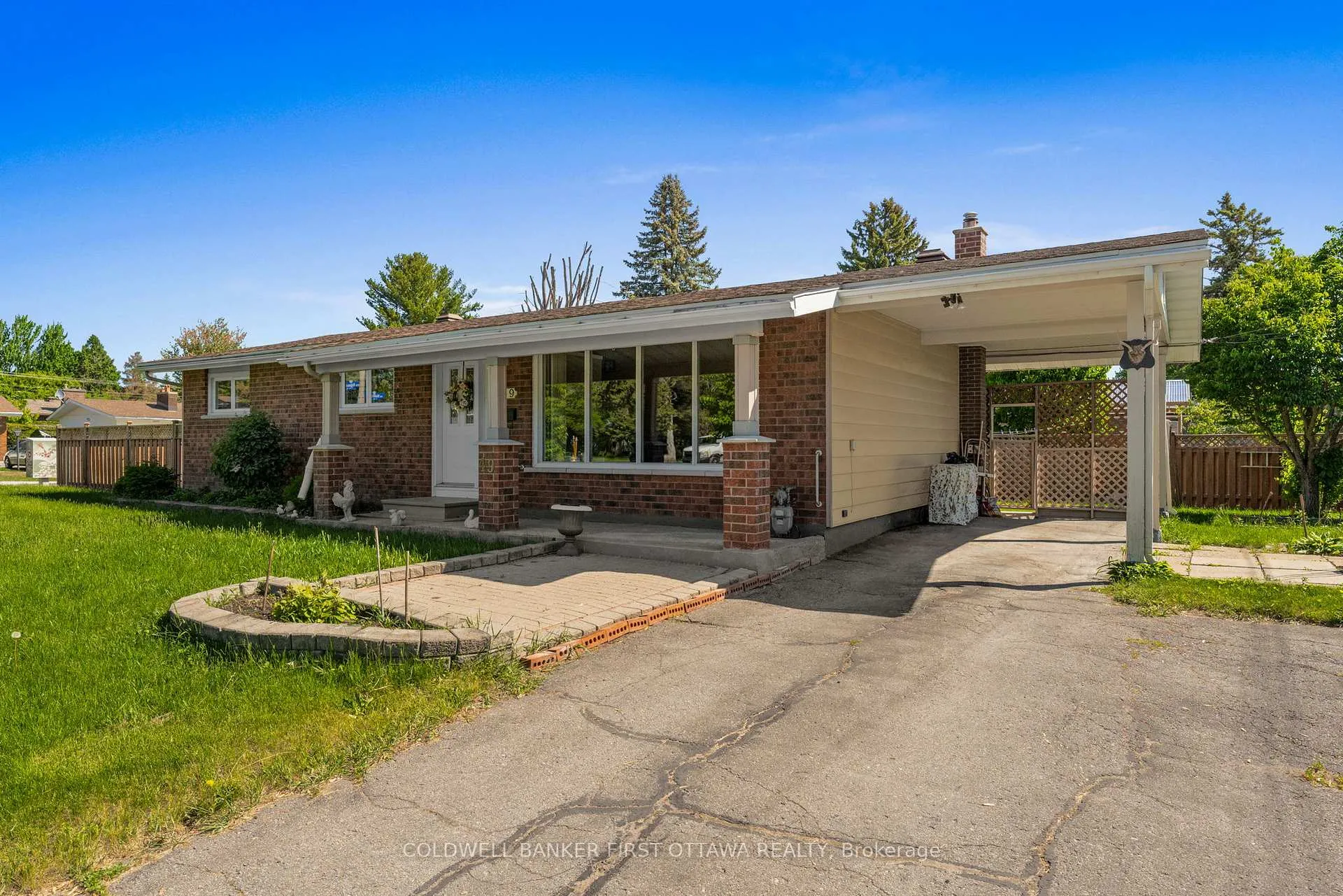 Photo 2 of 49 Higwood Drive, Ottawa, City View/Skyline/Fisher Heights/Parkwood Hills — HOMEH