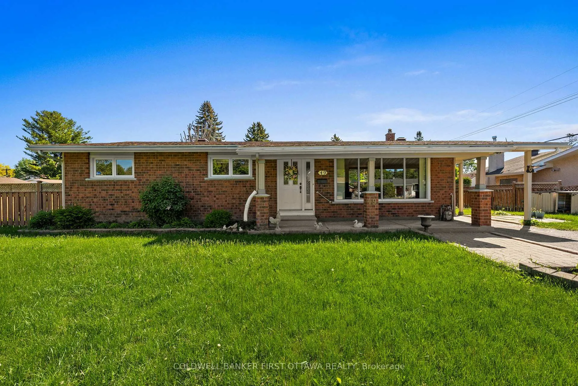 Photo 3 of 49 Higwood Drive, Ottawa, City View/Skyline/Fisher Heights/Parkwood Hills — HOMEH