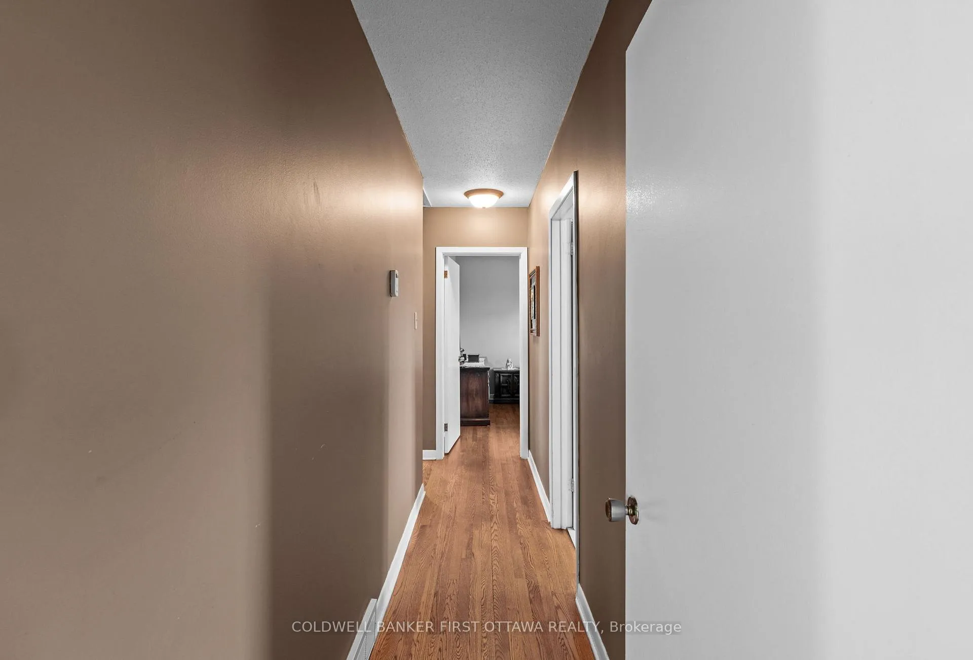 Photo 17 of 49 Higwood Drive, Ottawa, City View/Skyline/Fisher Heights/Parkwood Hills — HOMEH