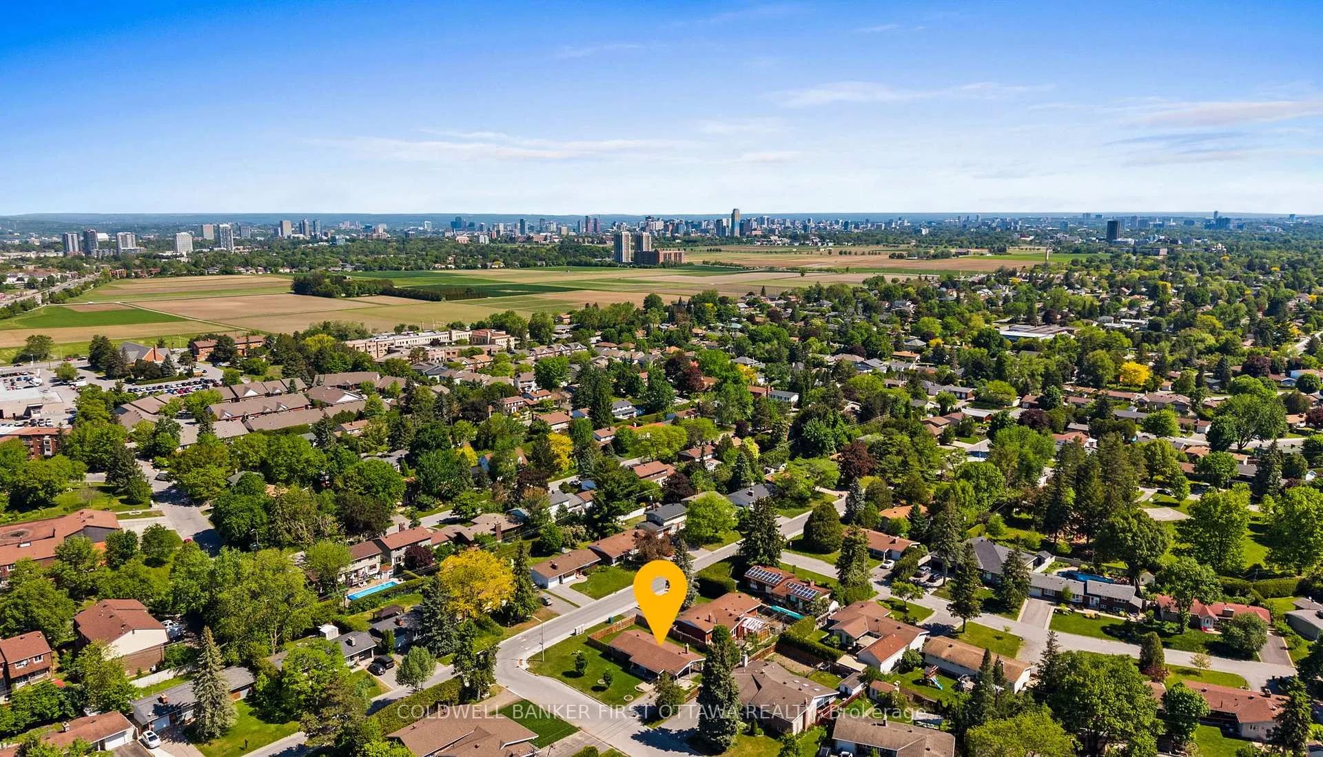 Photo 43 of 49 Higwood Drive, Ottawa, City View/Skyline/Fisher Heights/Parkwood Hills — HOMEH