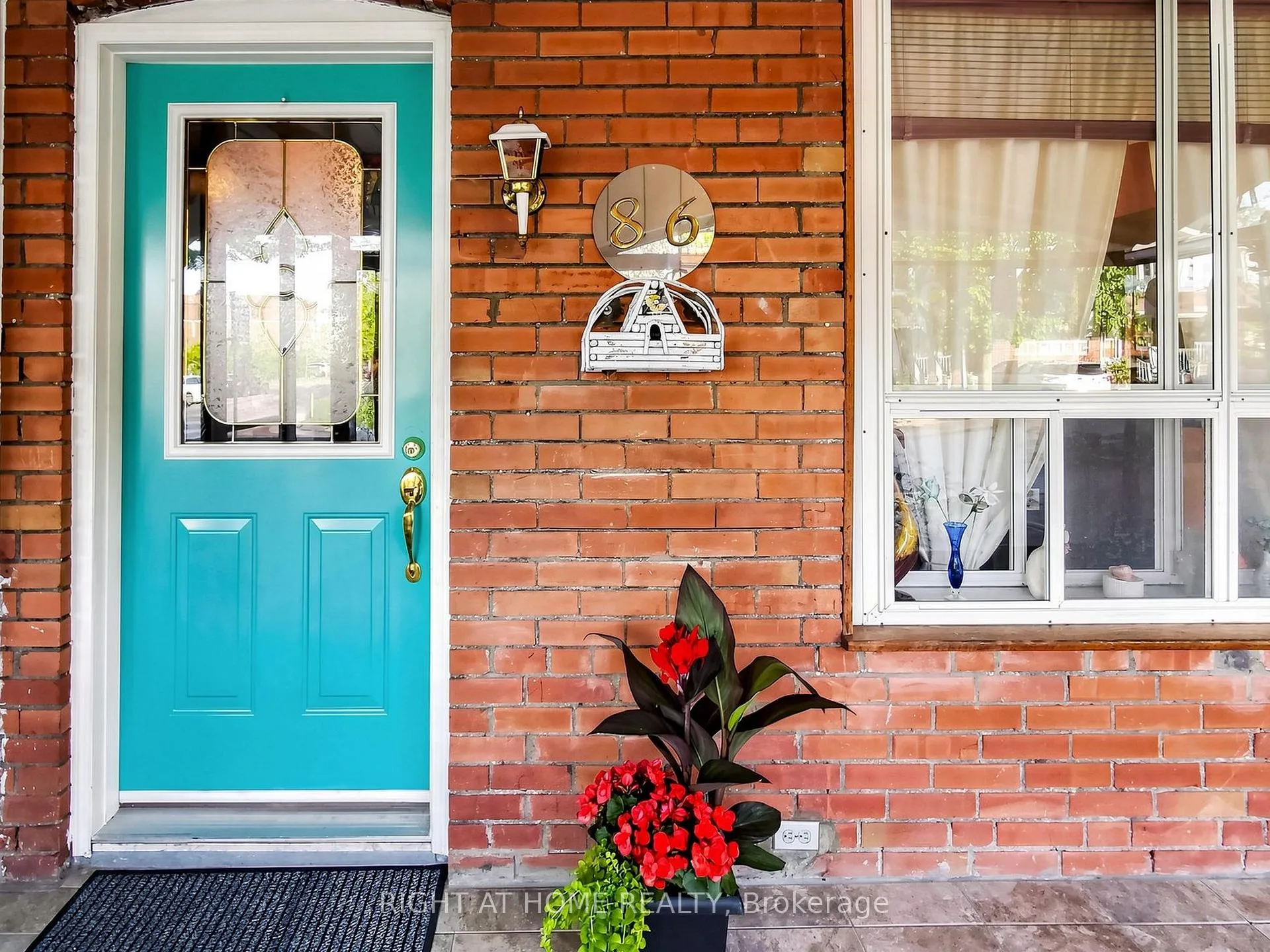 Photo 3 of 86 Caithness Avenue, Toronto, Danforth — HOMEH
