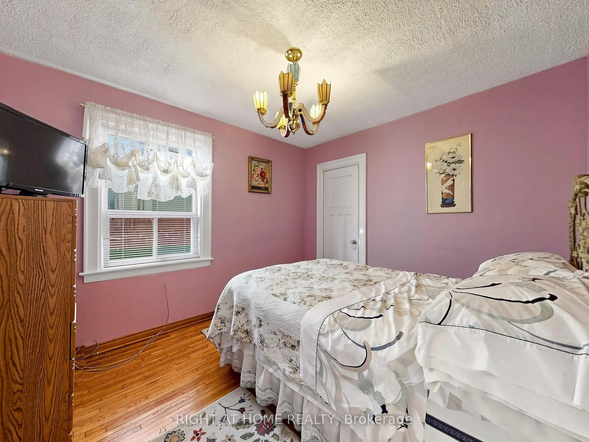 Photo 23 of 86 Caithness Avenue, Toronto, Danforth — HOMEH