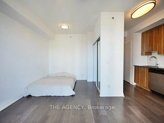 Photo 6 of Unit 1302, 225 Sackville Street, Toronto, Regent Park — HOMEH