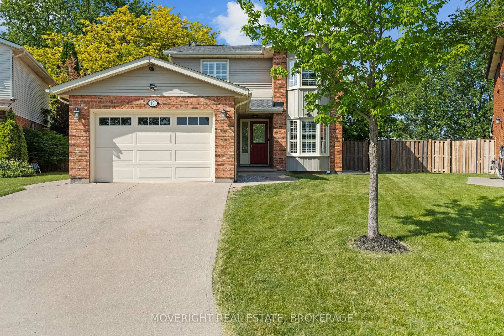 Photo 2 of 10 Squires Gate, St. Catharines, Secord Woods — HOMEH