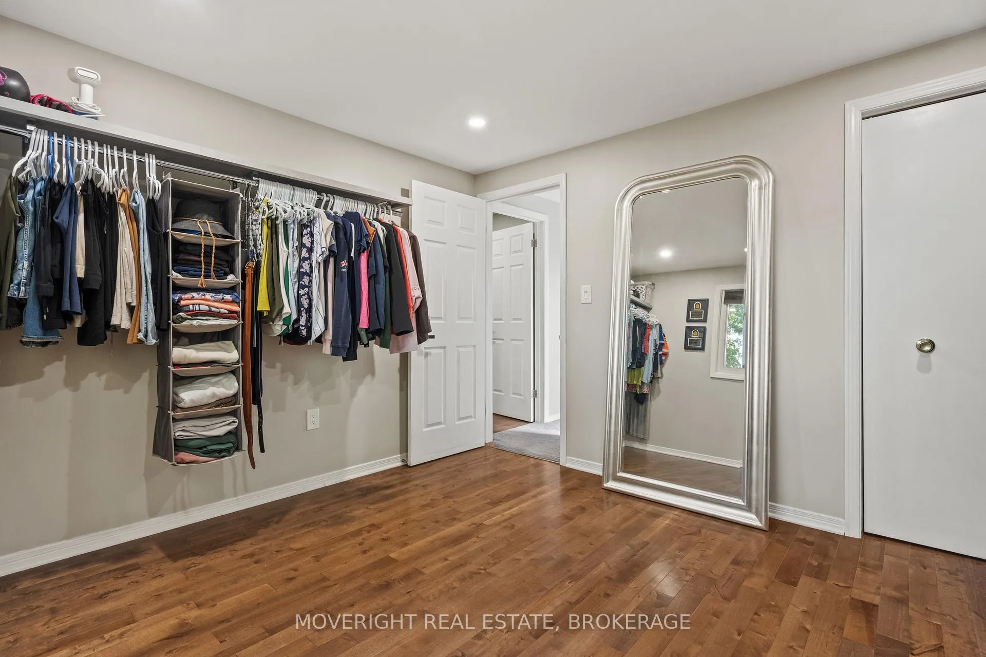 Photo 37 of 10 Squires Gate, St. Catharines, Secord Woods — HOMEH