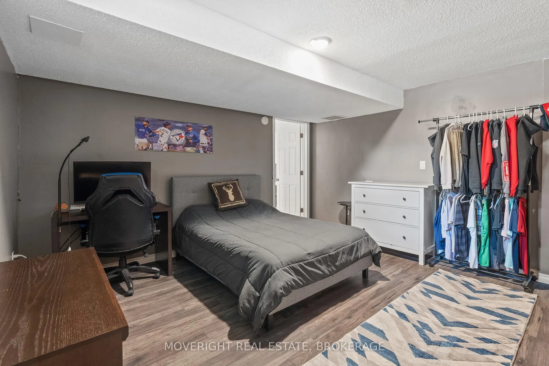 Photo 42 of 10 Squires Gate, St. Catharines, Secord Woods — HOMEH