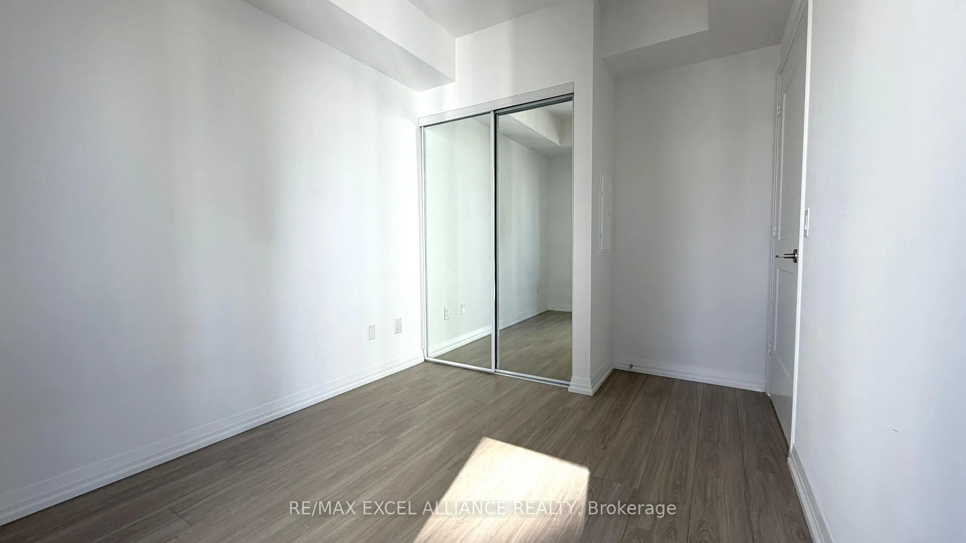 Photo 10 of Unit 3107, 8 Widmer Street, Toronto, Waterfront Communities — HOMEH