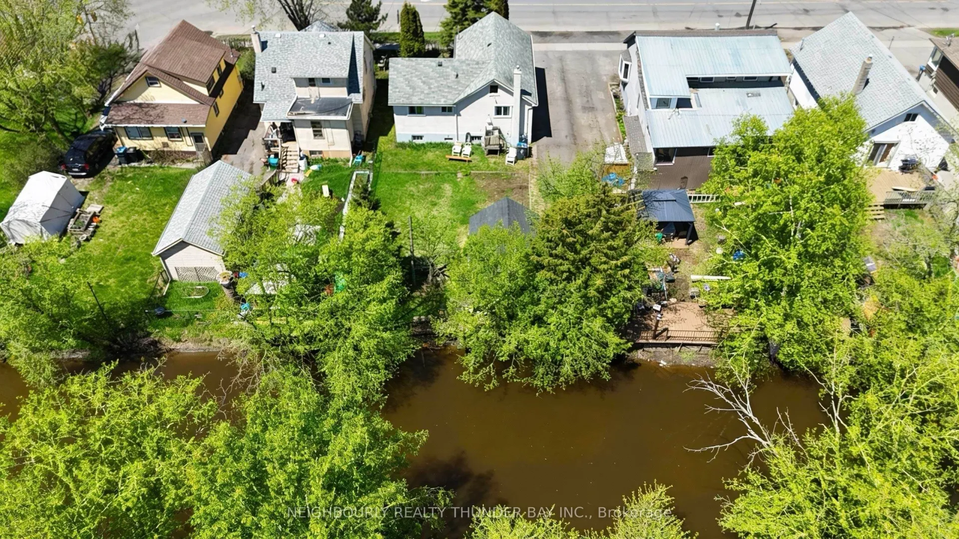Photo 3 of 450 Northern Ave, Thunder Bay, East End — HOMEH