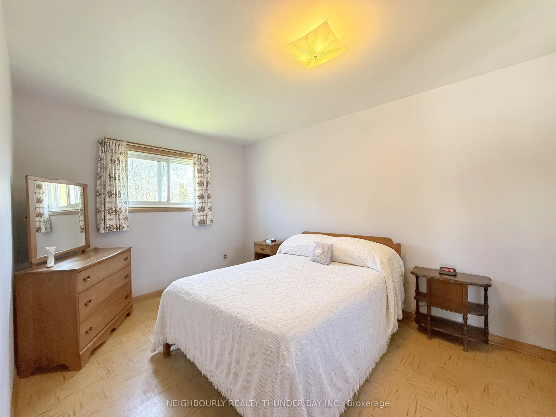 Photo 14 of 450 Northern Ave, Thunder Bay, East End — HOMEH