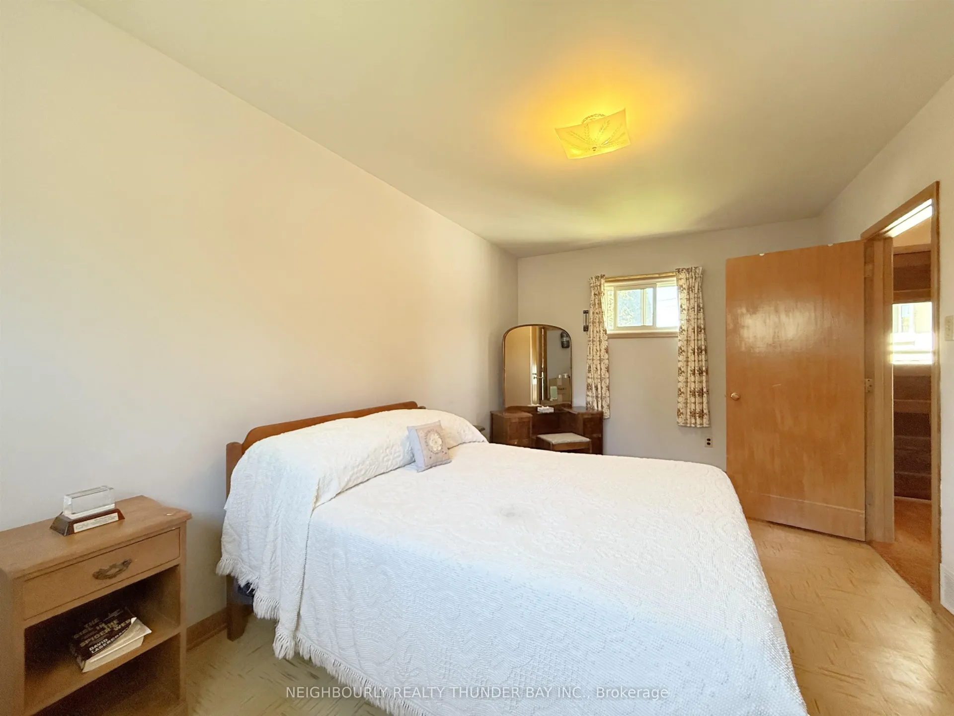 Photo 15 of 450 Northern Ave, Thunder Bay, East End — HOMEH