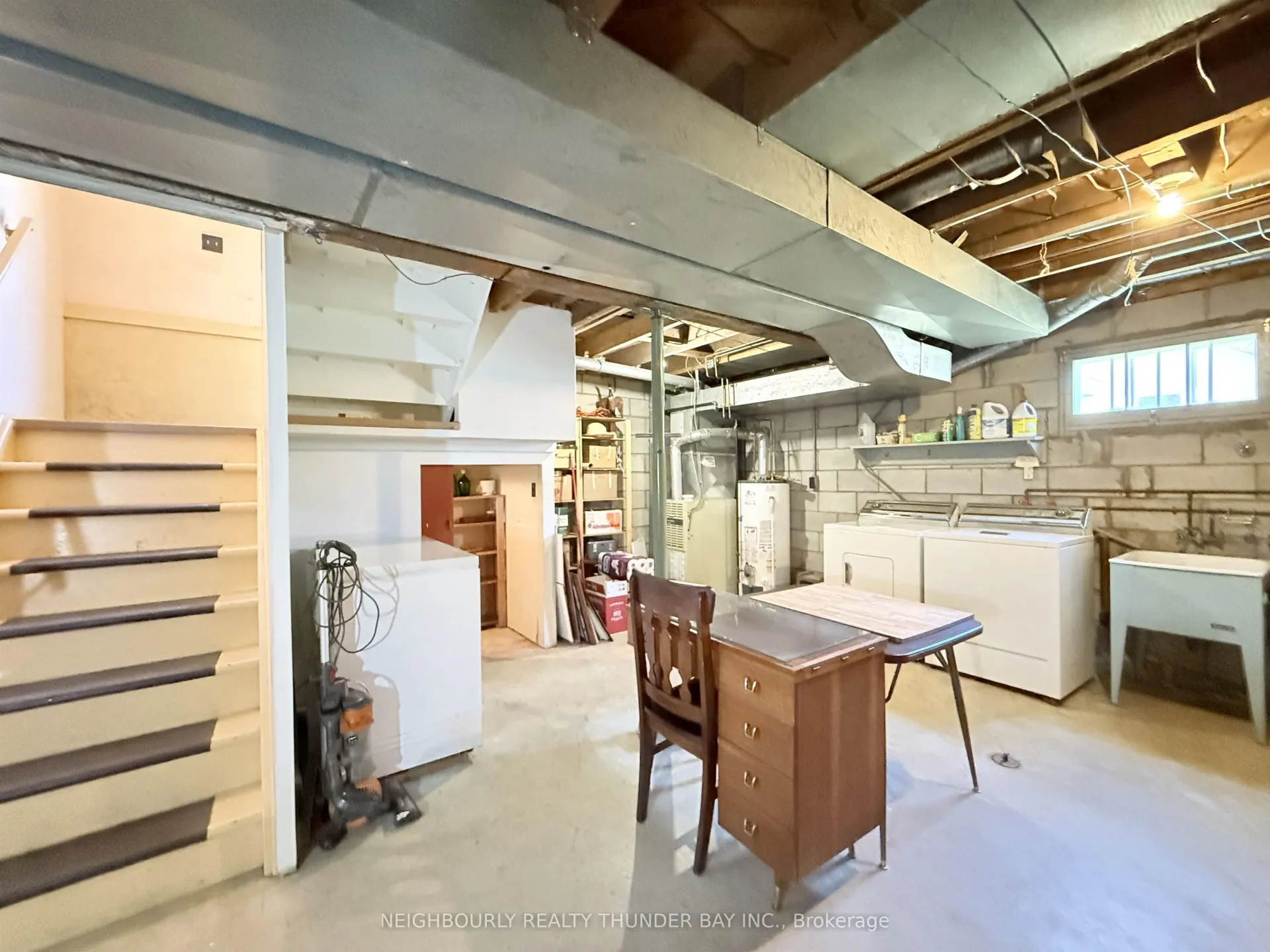 Photo 18 of 450 Northern Ave, Thunder Bay, East End — HOMEH