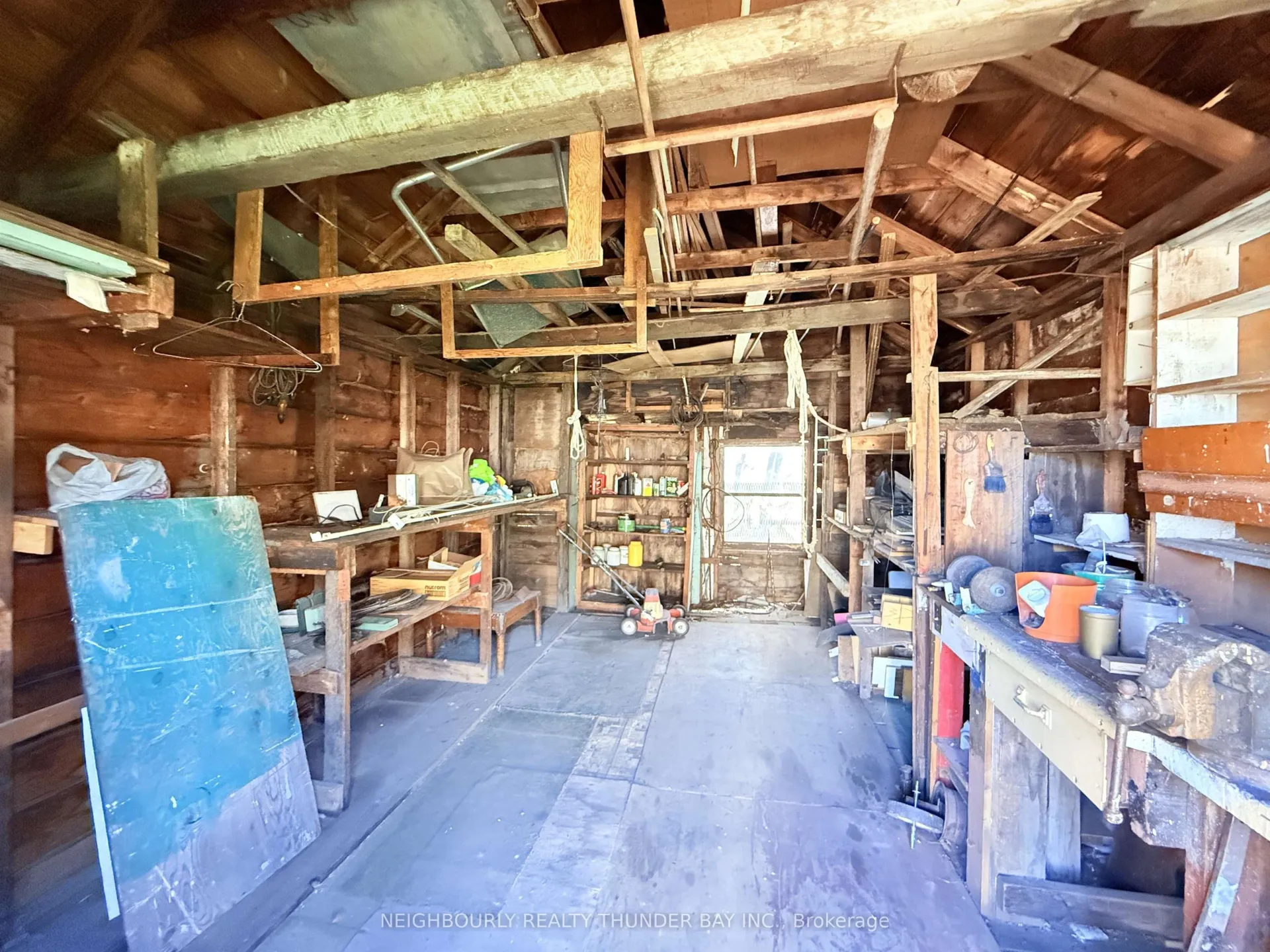 Photo 26 of 450 Northern Ave, Thunder Bay, East End — HOMEH