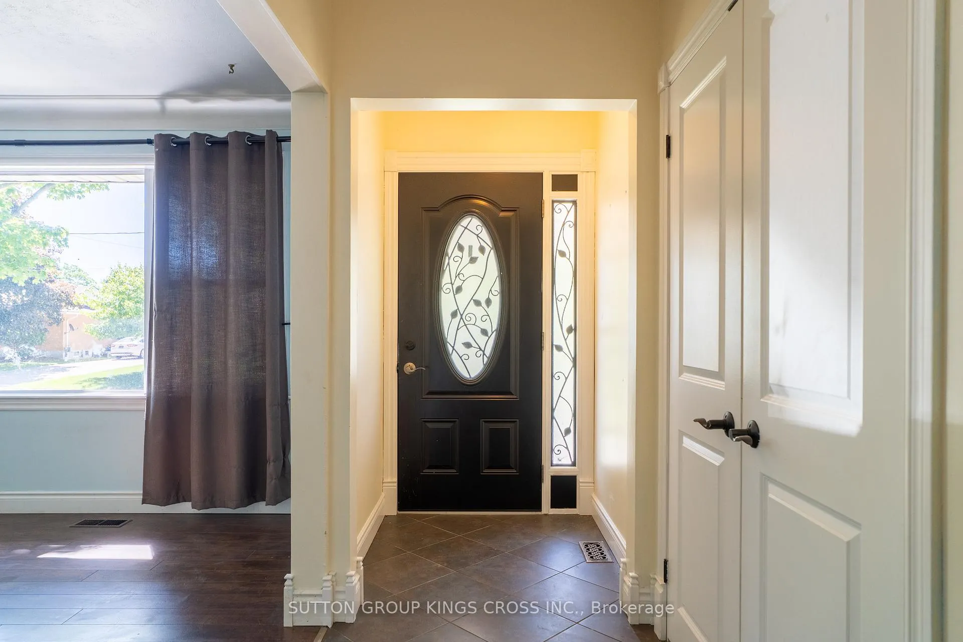 Photo 4 of 23 Redbud Drive, Chatham-Kent, SW — HOMEH