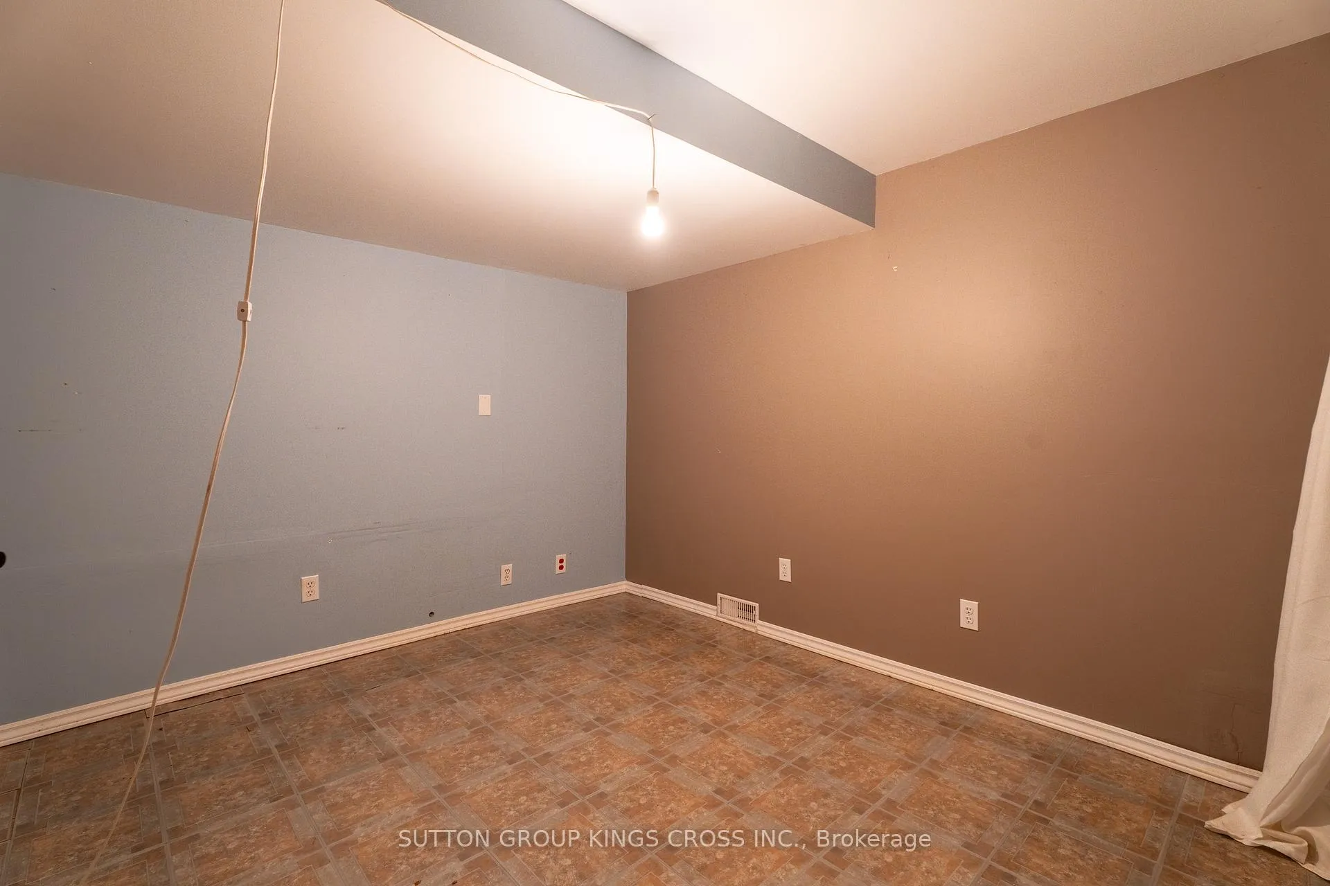 Photo 21 of 23 Redbud Drive, Chatham-Kent, SW — HOMEH