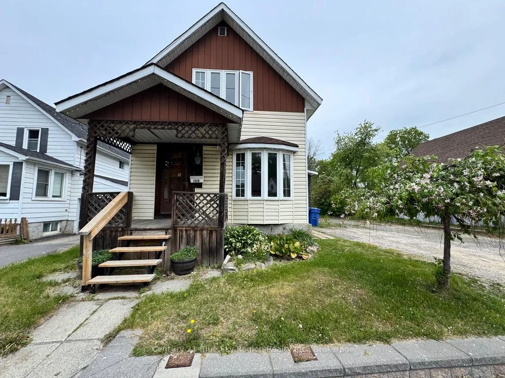 Front of 1528 Cassells Street